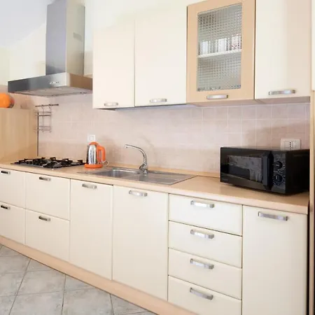 Welcomely - Via Gramsci 31 - Parcheggio Privato Apartamento
